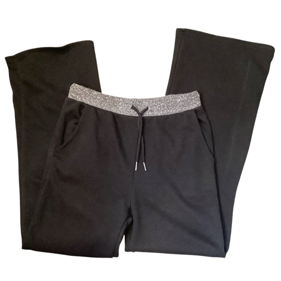 Yummy‎ Sweater Co Black Heather Ribbed Knit Flare Leg Yoga Pants, Medium - Picture 10 of 10